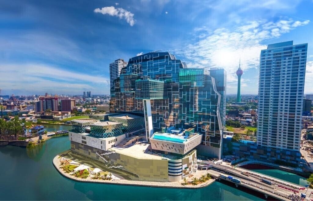 Отель Cinnamon Life at City of Dreams (ex. Cinnamon Life Leisure) 5*