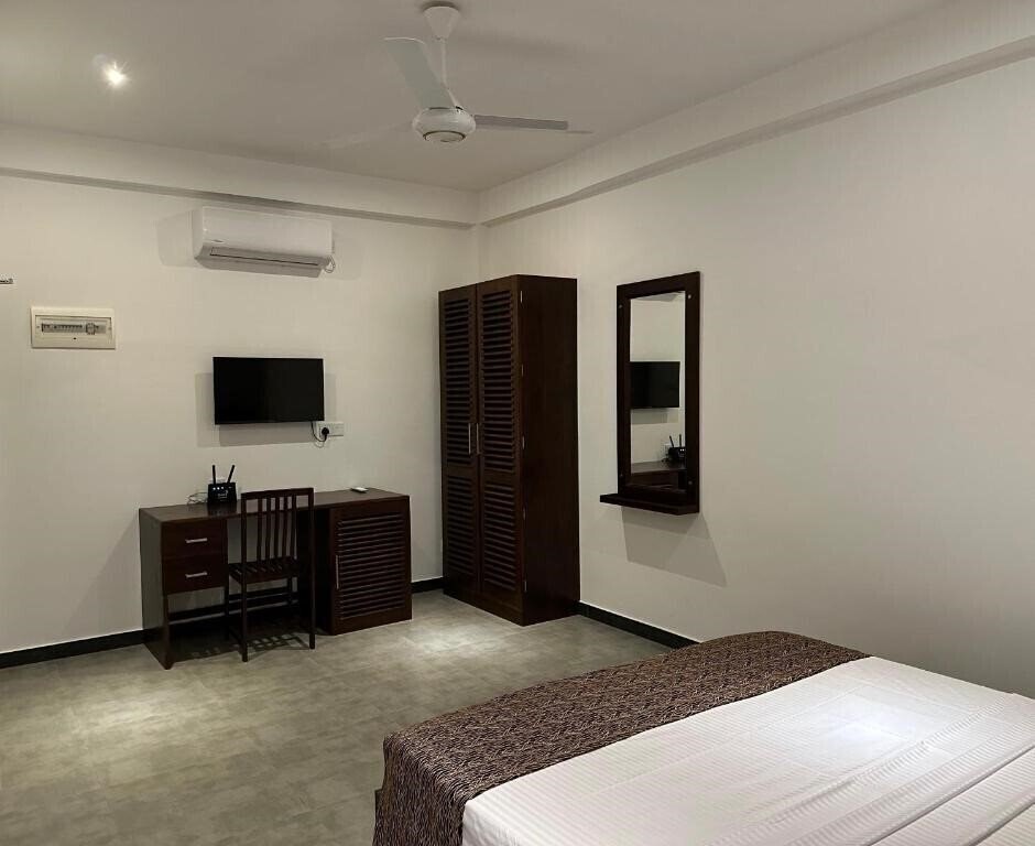 Изображение Cocos Polhena 4*