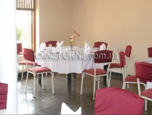 Отель Polhena Reef Gardens Hotel 2*