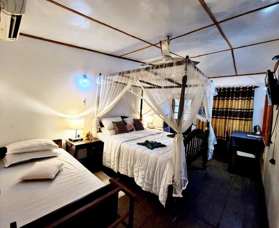 Фото Blue Ocean Villa 2*
