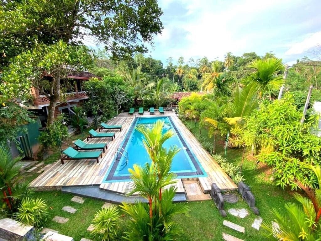 Отель Lavendra Villa Mirissa 3*