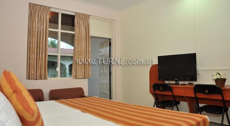 Картинка Honors Club 3*