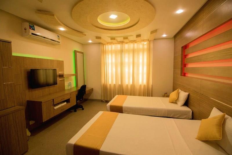 Фото Royal Castle 3*