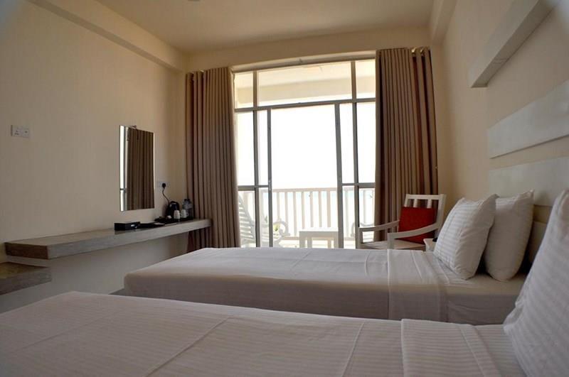 Фото Beacon Beach 3*