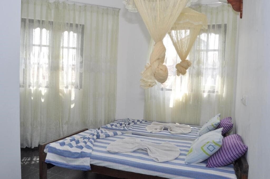 Фото Marshal Beach Guest House 1*