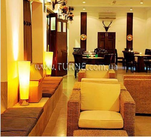 Отель St.Lachlan Hotel & Suites 3*