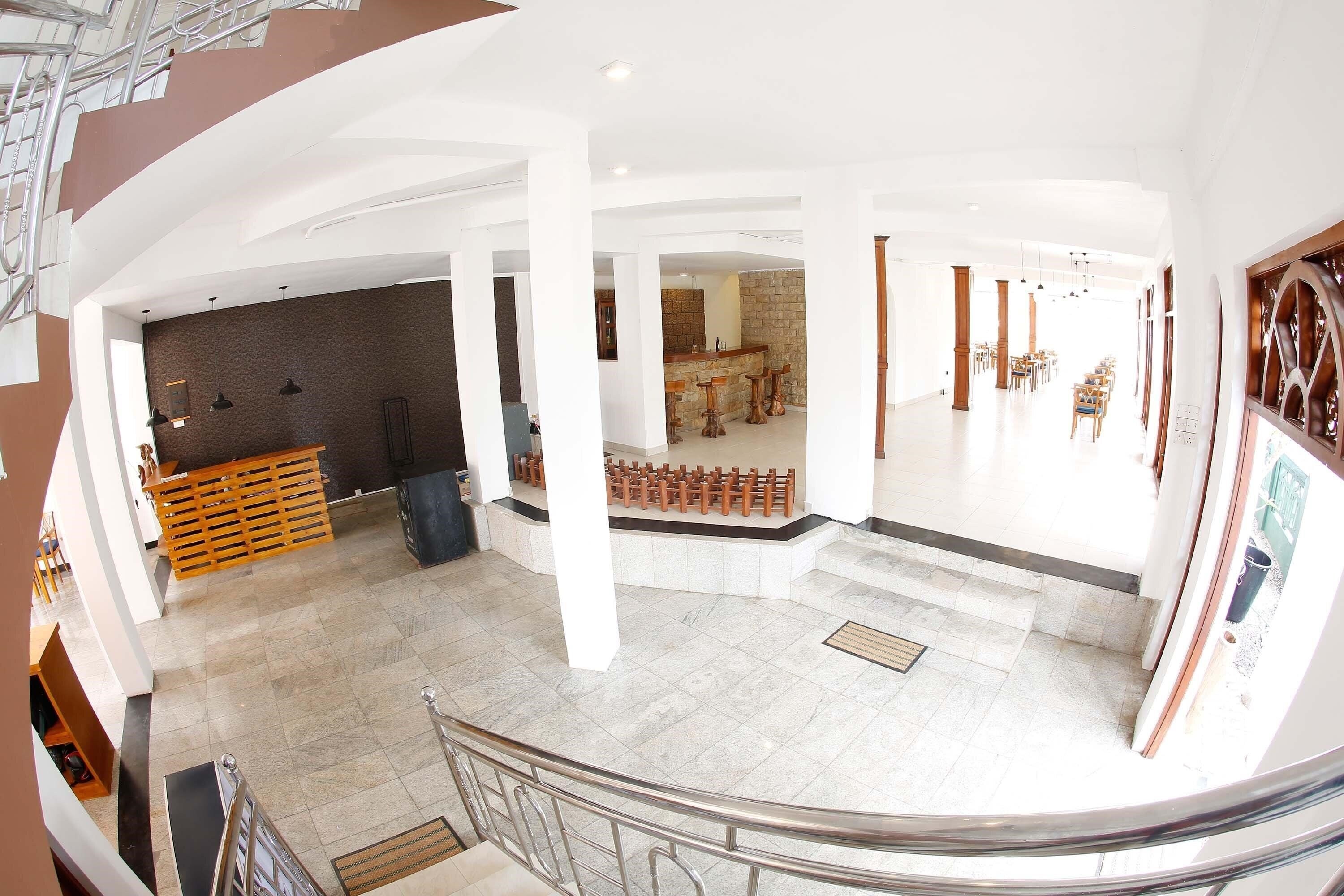 Изображение Zand Hotel 2*