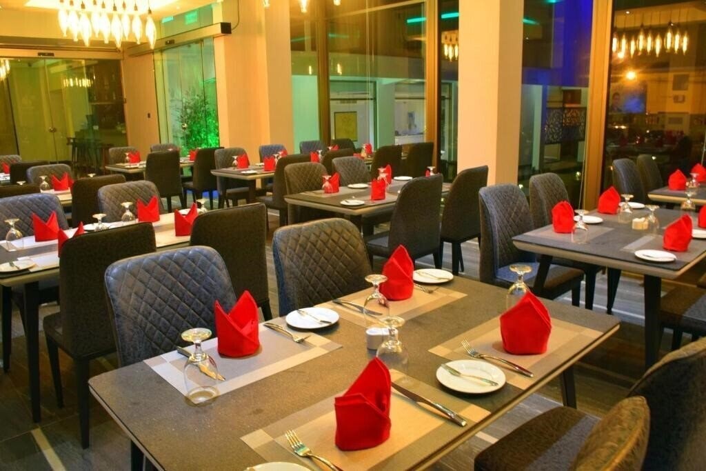 Изображение Ruvisha Beach Hotel 4*