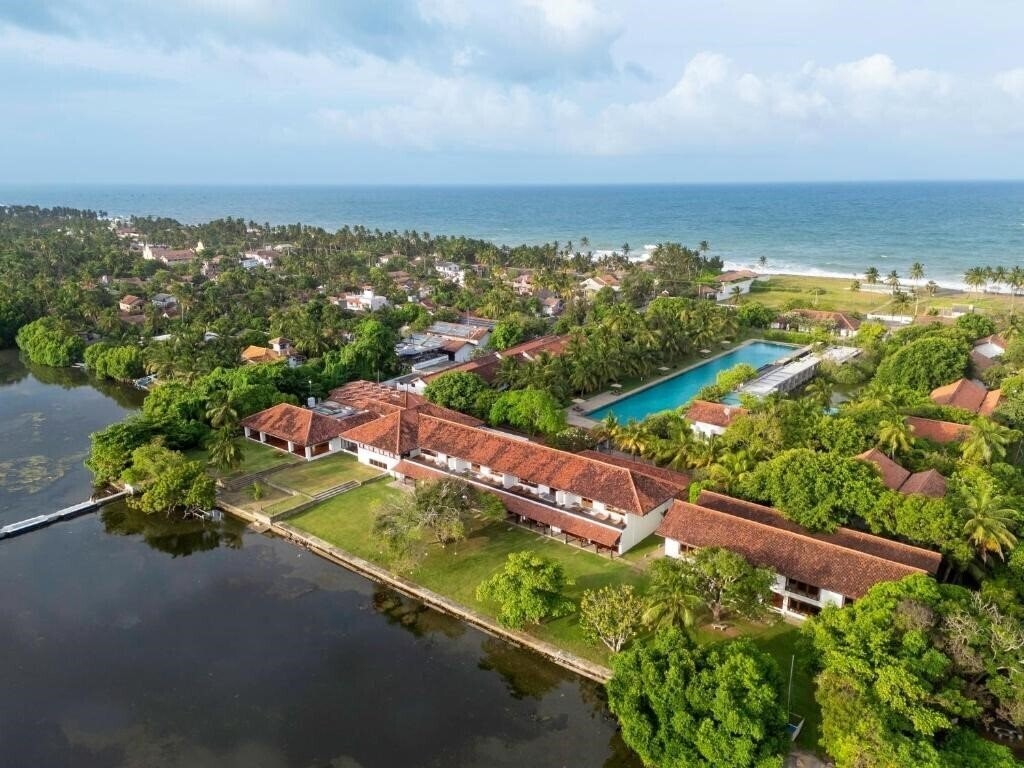 Отель Jetwing Lagoon 4*