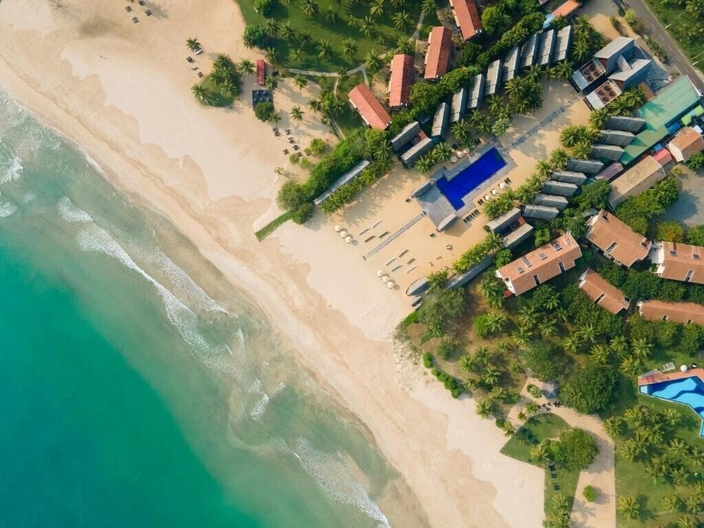Фото Maalu Maalu Resort & Spa 5*