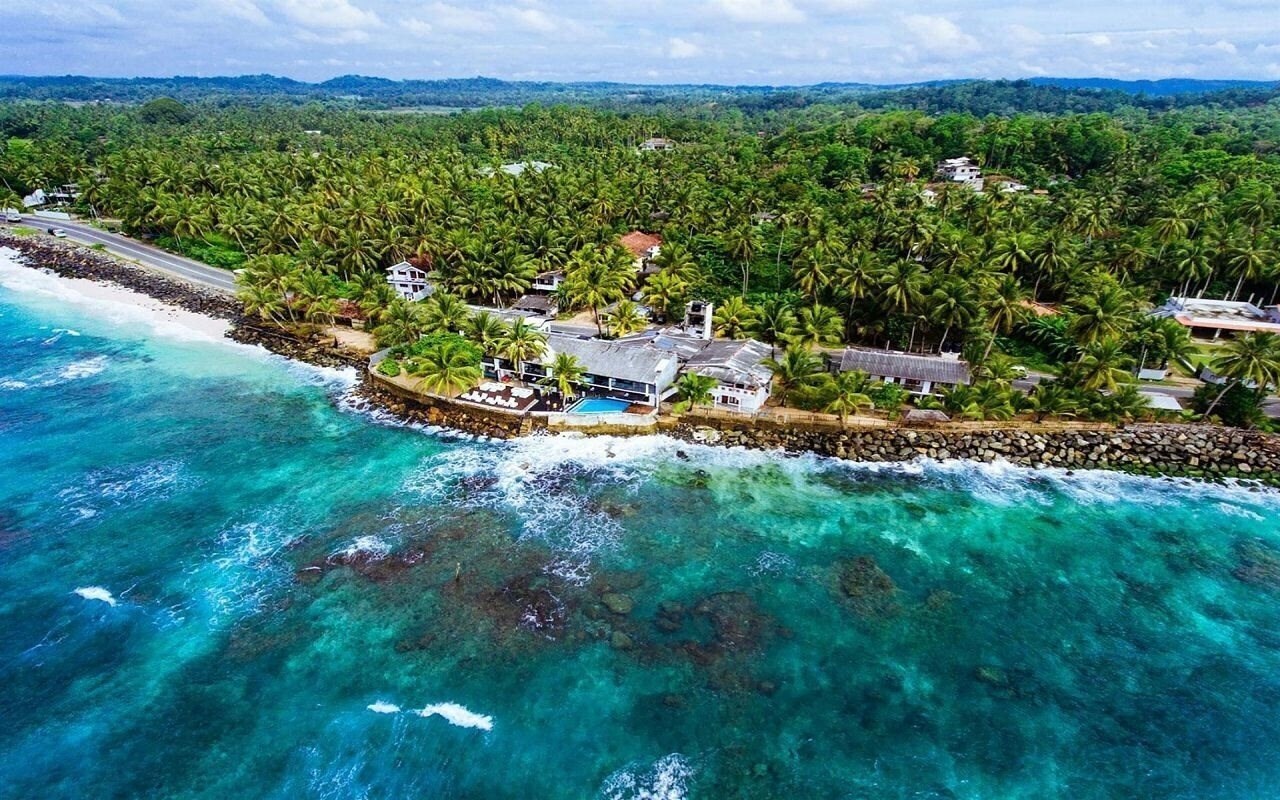 Отель Cantaloupe Aqua Boutique Zen Room 1*