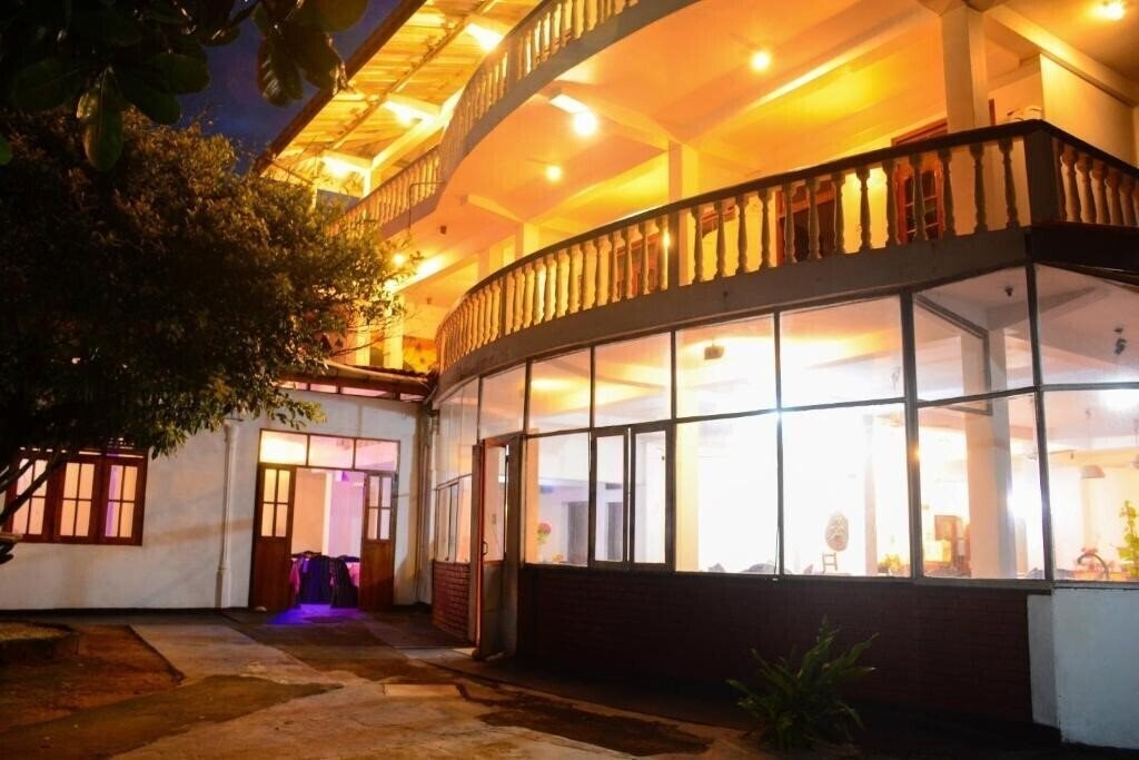 Фотография Shanthi Beach Resort 2*