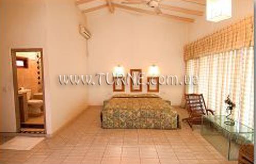 Отель Comaran Beach 3*