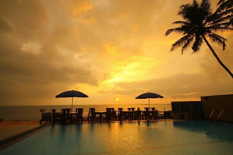 Фото Rock Fort Pearl Hotel 2*