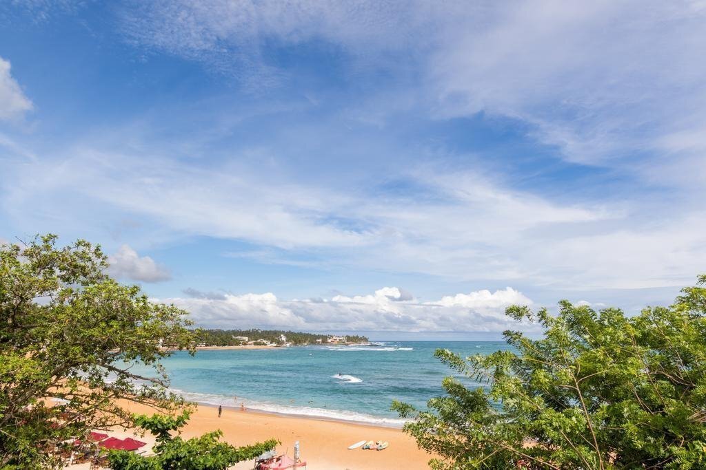 Отель The Waves 2*