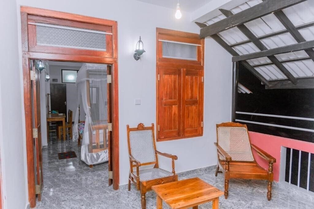 Фотография Rock House Unawatuna 3*