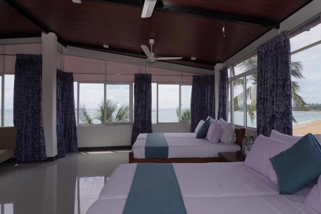 Фото Surf Una Beach Hotel 3*