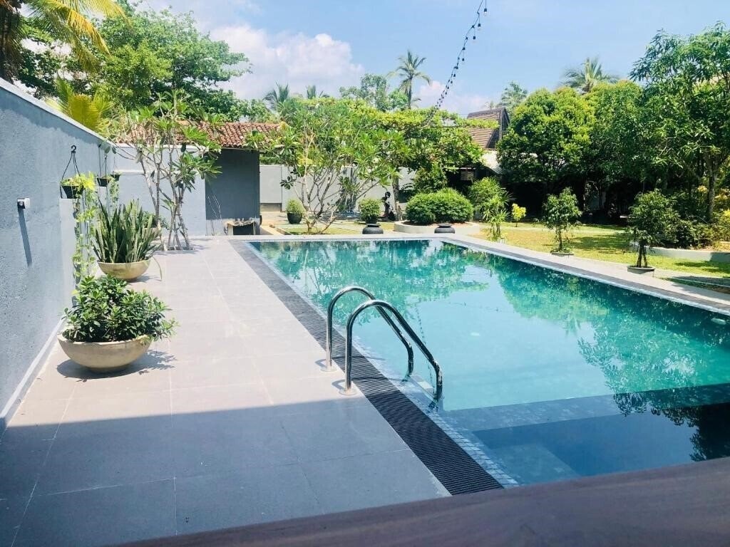 Отель Jasmine Cabanas In Unawatuna 2*