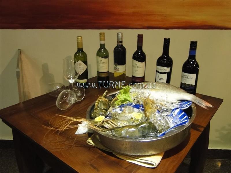 Отель Thaproban Pavilion Resort & SPA 4*