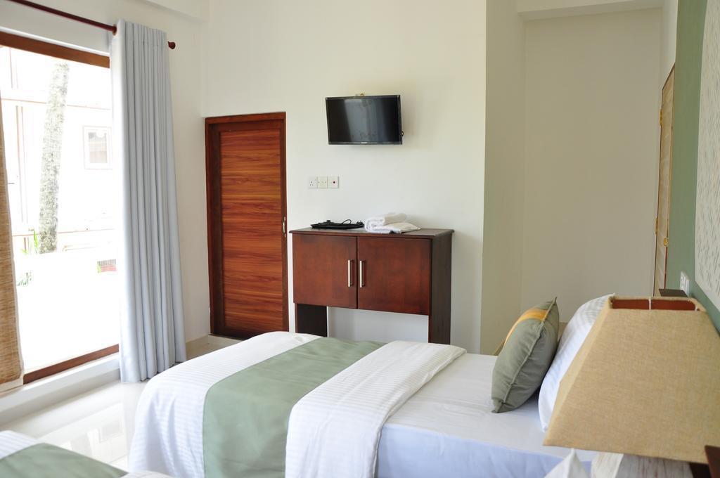 Фото Brizo Weligama 3*