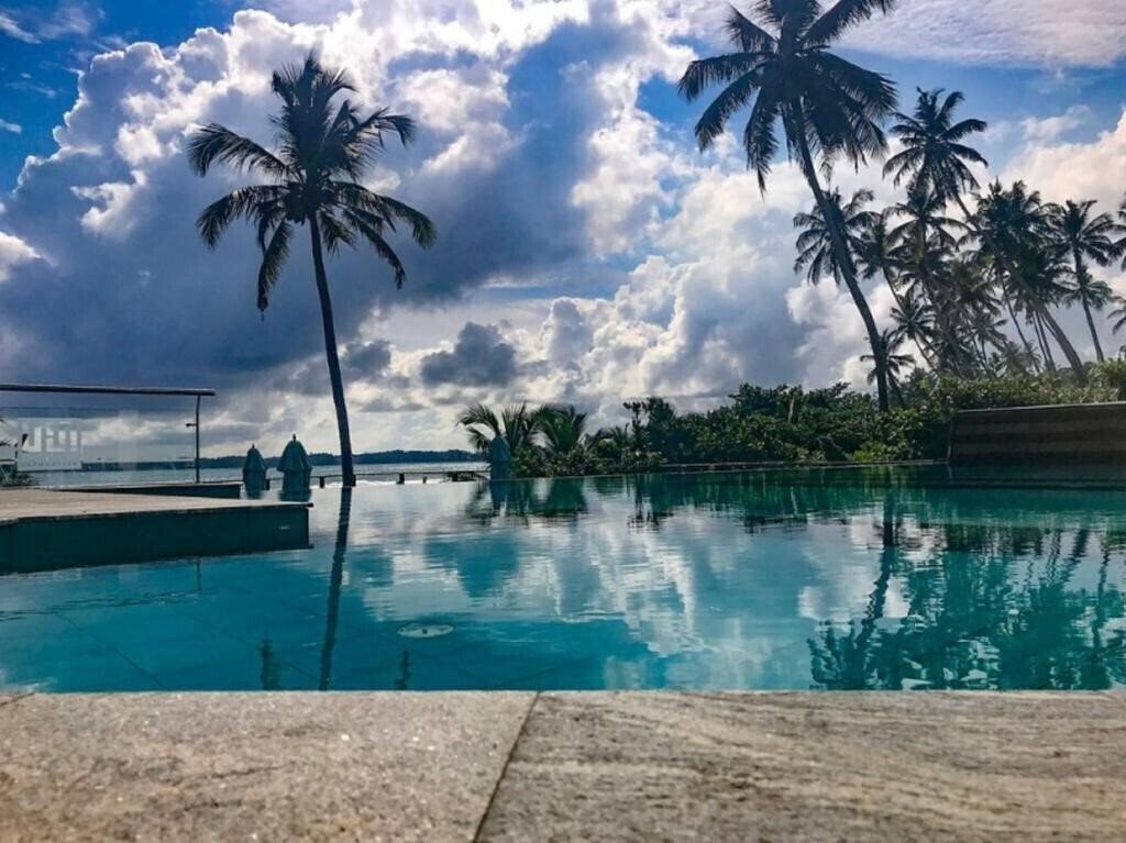 Картинка Twenty Two Weligamabay 4*