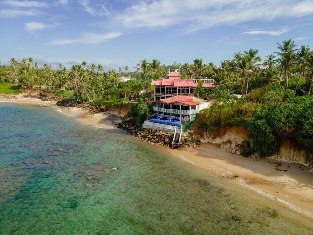 Отель New Bay View Villa 3*