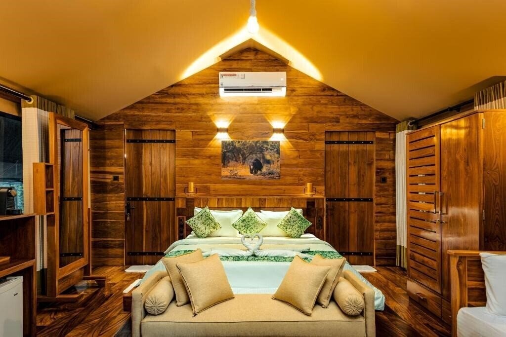 Картинка Leopard Reach Yala by Seven Angels 3*