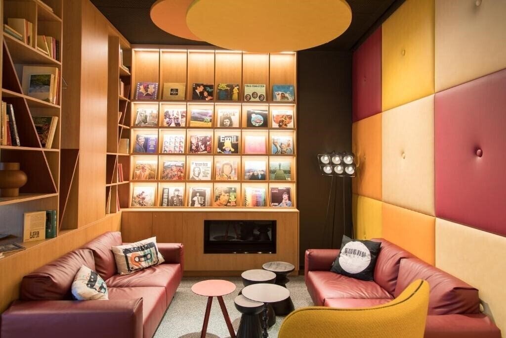 Изображение Holiday Inn Zurich Messe 4*