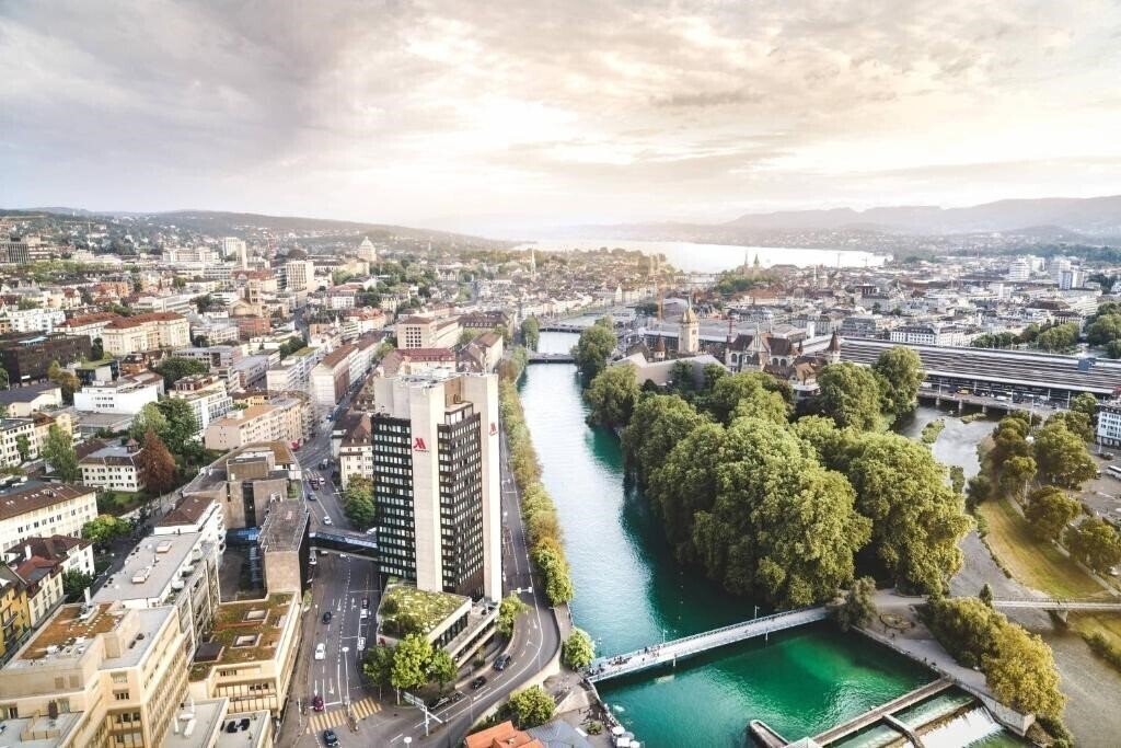 Отель Zurich Marriott 5*