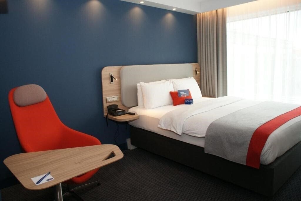 Картинка Holiday Inn Express Zurich Airport by IHG 3*