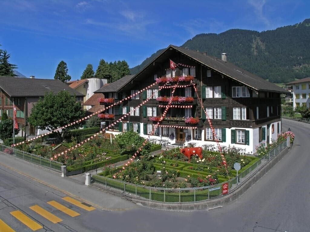 Отель Chalet Swiss 3*