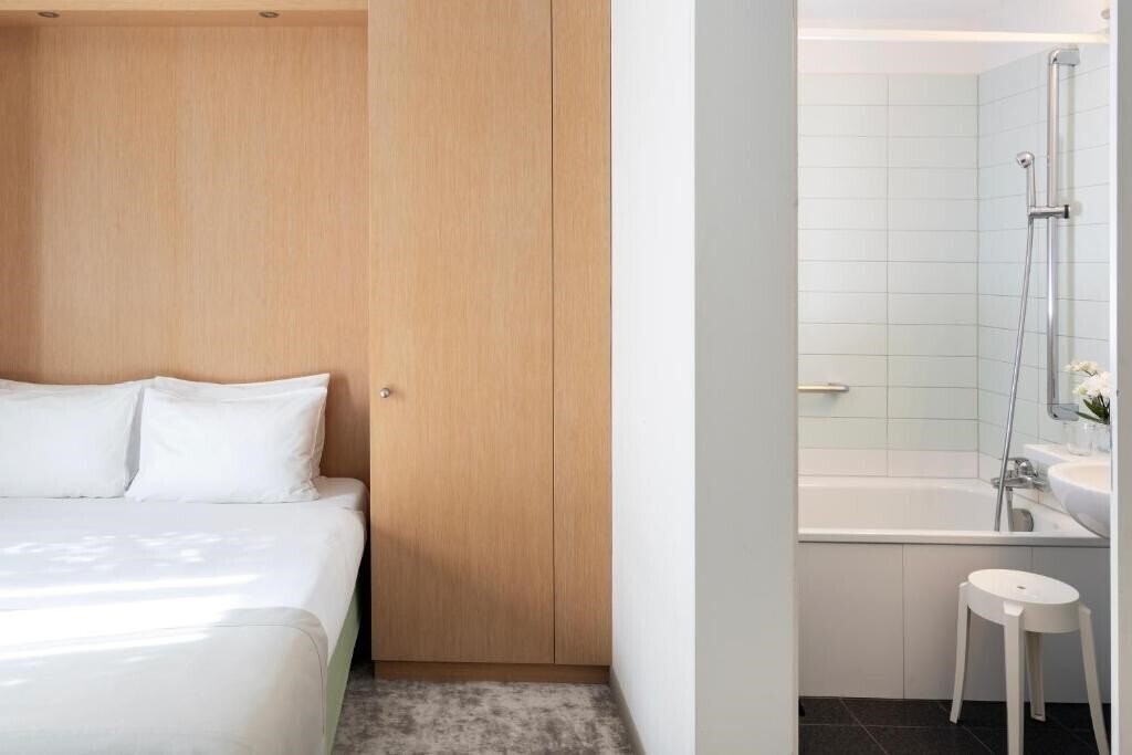 Изображение Grand Hotel Europe 4*