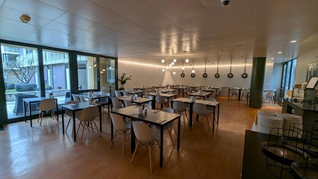 Фото Hotel de la Paix 3*