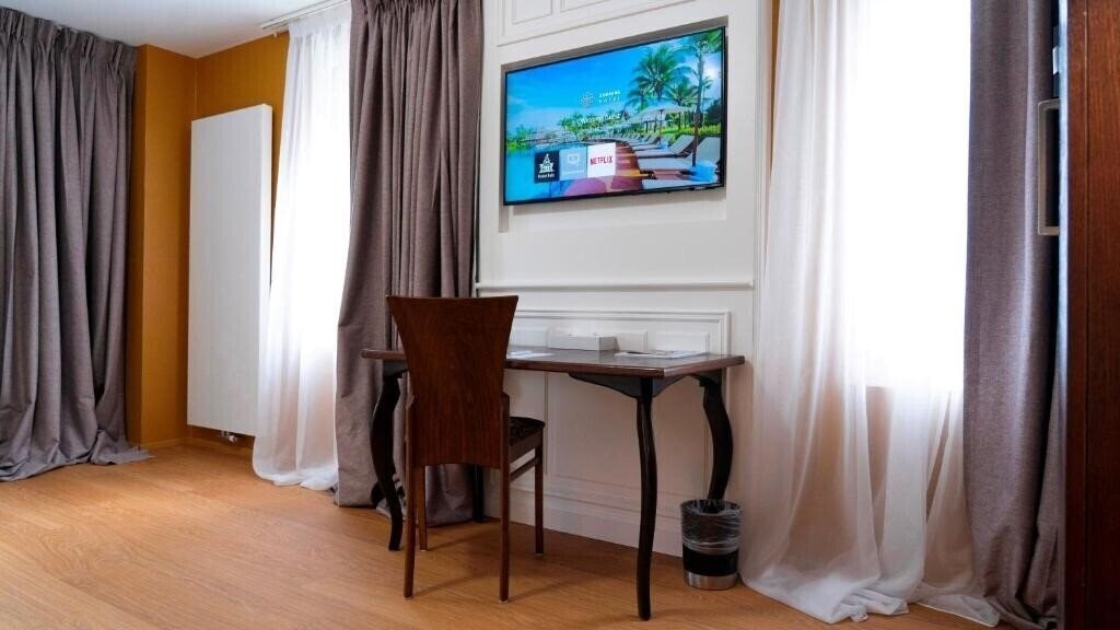 Картинка Helvetie 3*