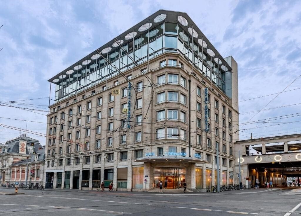 Отель Cornavin 4*