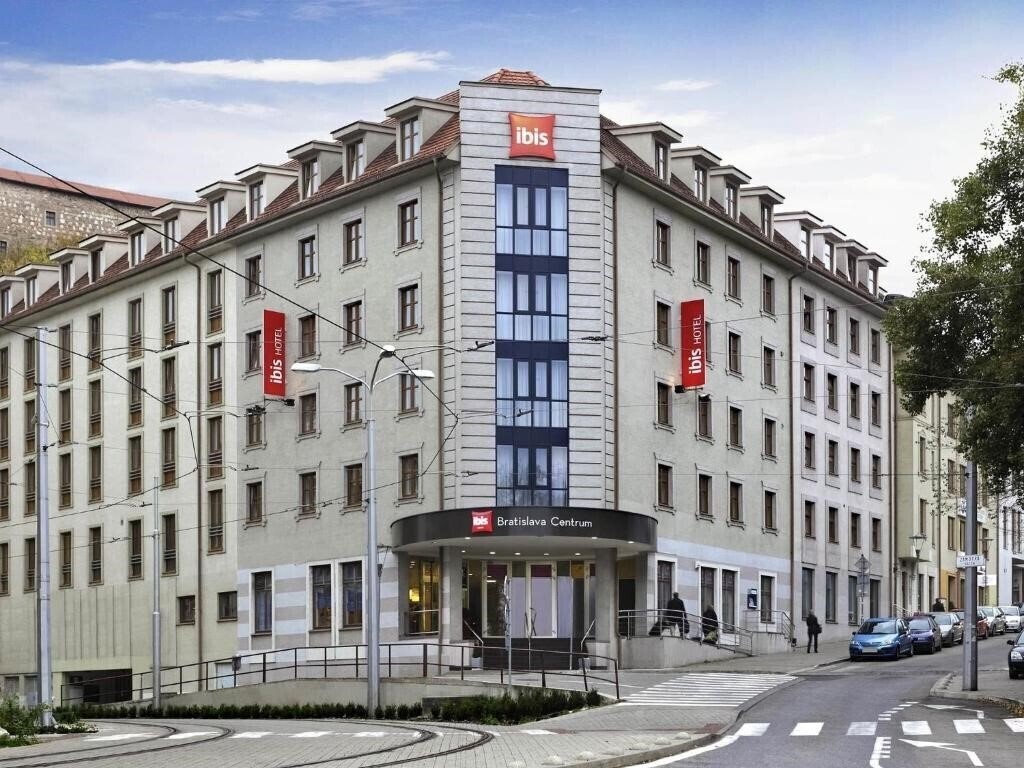 Отель Ibis Bratislava Centrum 3*