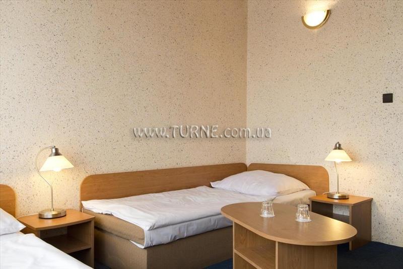 Картинка Junior 3*