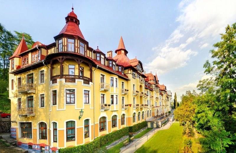 Отель Grand Hotel Praha 4*