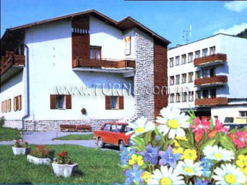 Отель Hotel Krater 1*