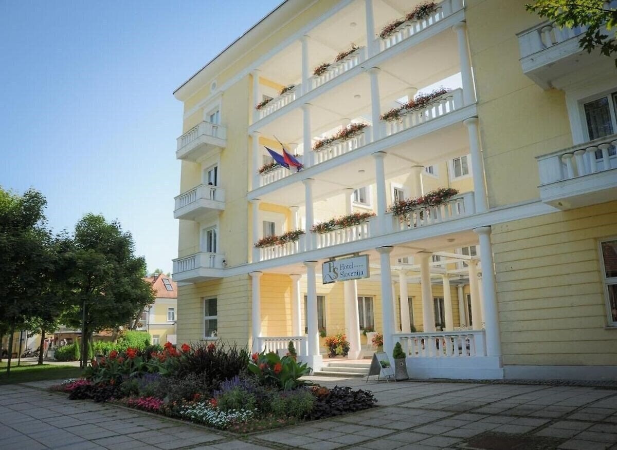 Отель Hotel Slovenija 4*