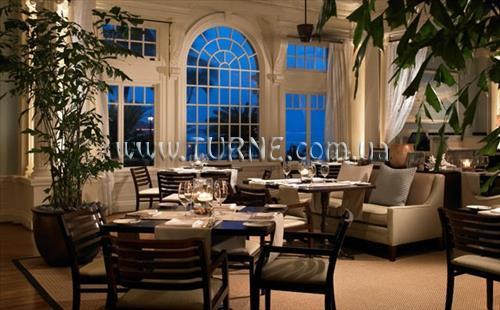 Картинка Moana Surfrider, A Westin Resort & Spa 4*