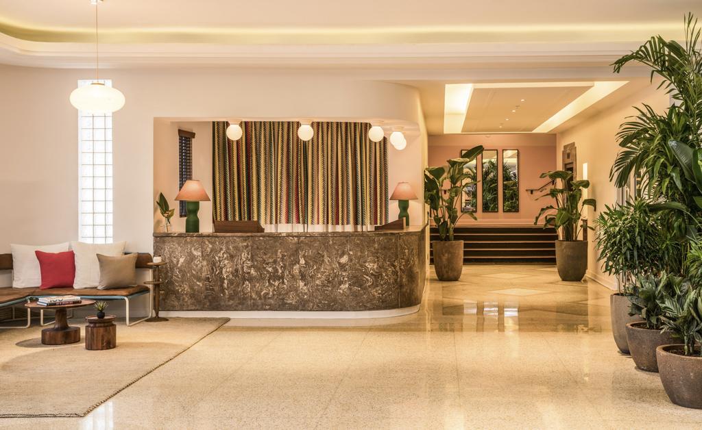 Фото The Hall 3*