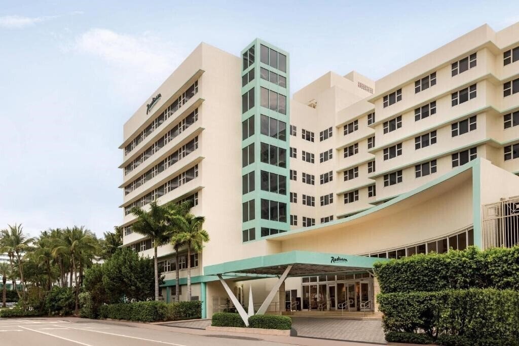 Изображение Four Points by Sheraton Miami Beach 3*