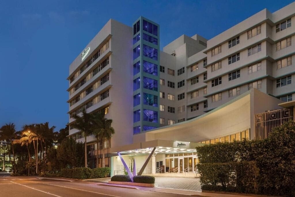 Картинка Four Points by Sheraton Miami Beach 3*
