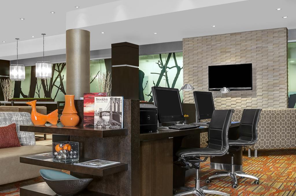 Фото Courtyard New York Manhattan / Upper East Side 3*