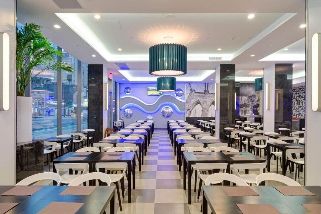 Отель Riu Plaza New York Times Square 4*