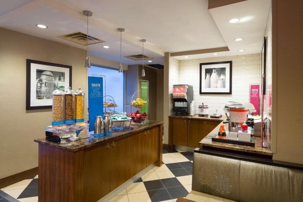 Изображение Hampton Inn Manhattan Chelsea 3*