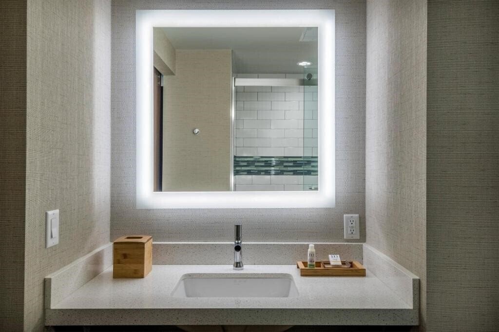 Фотография Even Hotels New York - Midtown East 4*