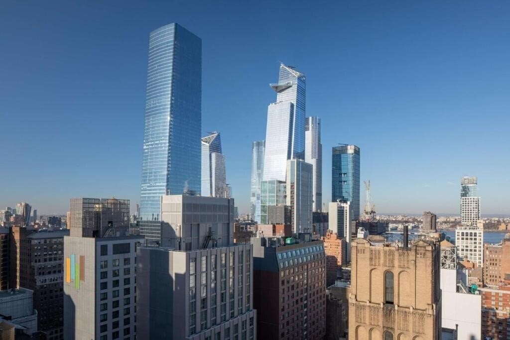 Фото Doubletree By Hilton New York Times Square South 3*