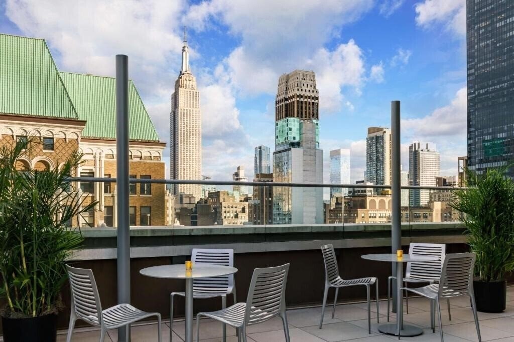 Изображение Doubletree By Hilton New York Times Square South 3*